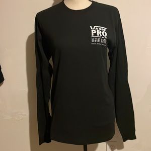 VANS PRO PRESENTED BY HIC LONG SLEEVES  TEE.